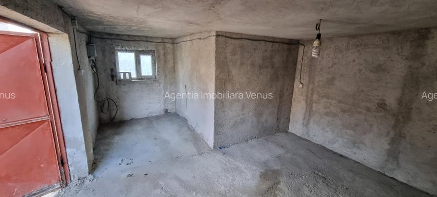 Cladire P+M la strada circulata - 3