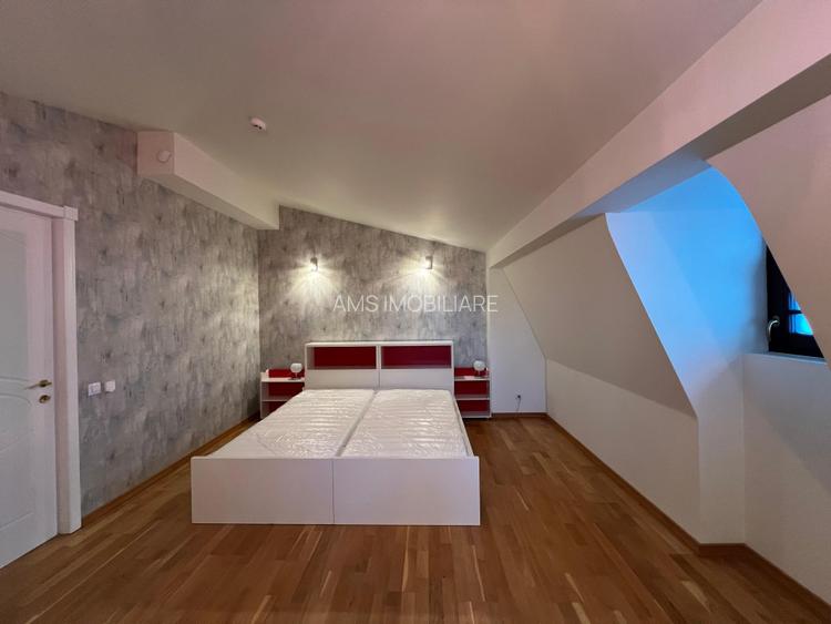 VILA DEOSEBITA / SPATII GENEROASE / CURTE PROPRIE - 51