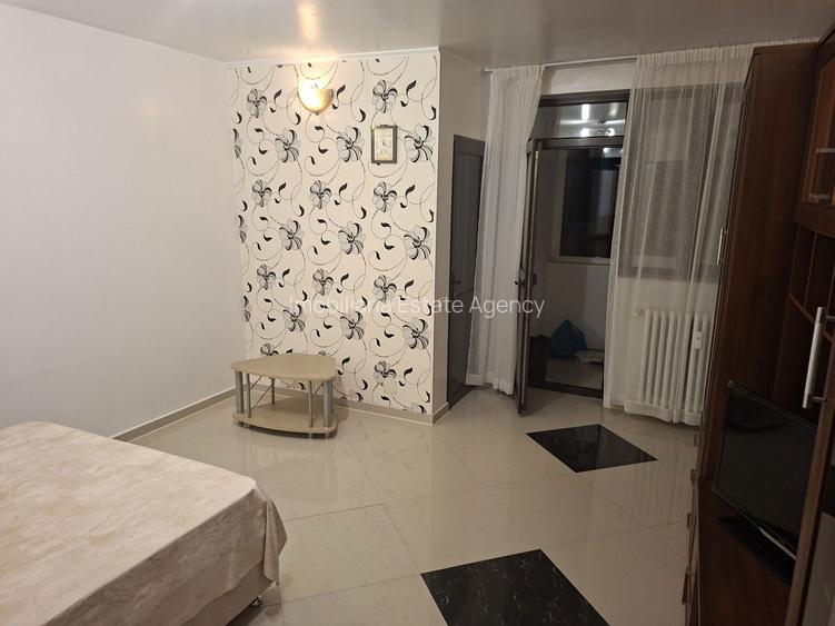 Garsoniera Piața Muncii, 7 minute de metrou, mobilată si utilată complet, libera - 2