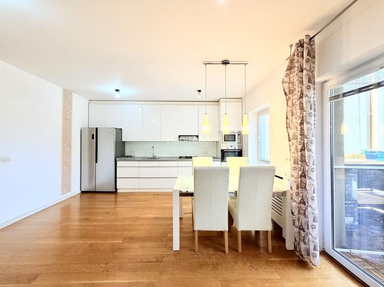 Apartament generos -curte proprie - garaj - 9