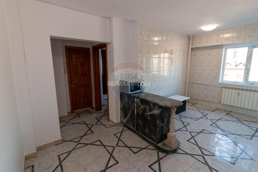 Apartament cu 3 camere de inchiriat in zona Unirii, Corneliu Coposu 7 - 2