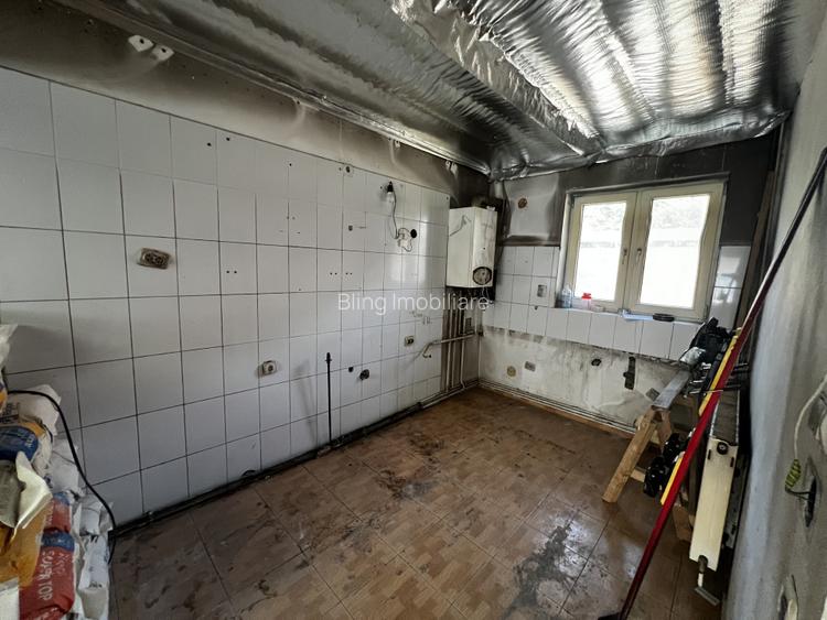 Triplex 80 mp utili, 40 mp curte, parcare, Zona Eroilor - 8