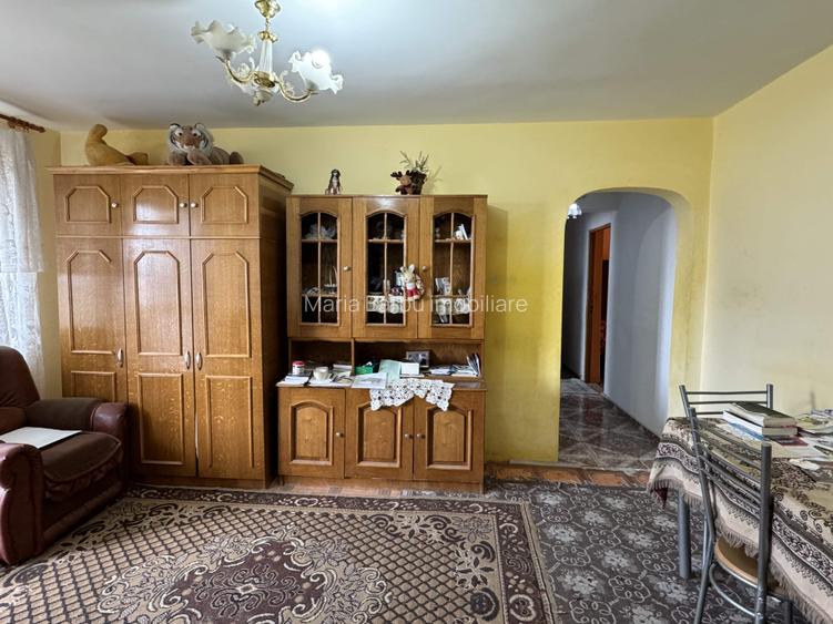 3 cam, 71 mp, et.8, fara imbunatatiri, lift modernizat, zona Zahana - 2