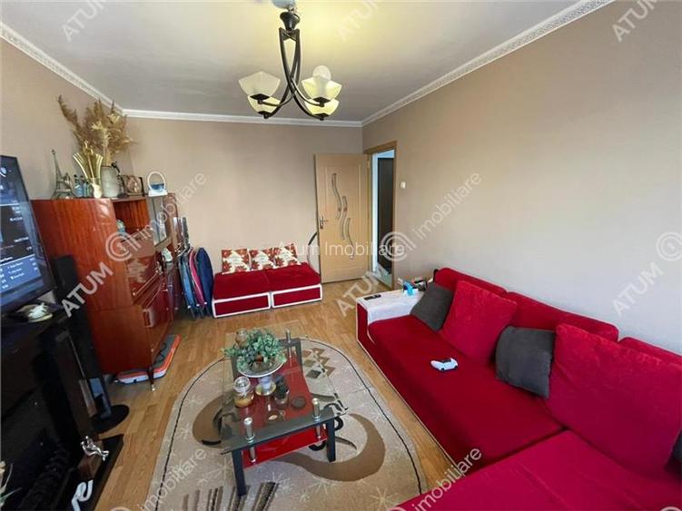 Apartament cu 3 camere decomandate in zona Vasile Aaron Sibiu - 3