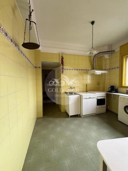 3 Camere Piata Universitatii - 20