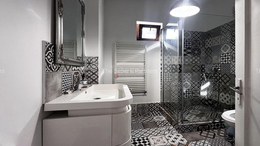 Suprafata generoasa de teren - 4