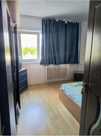 Vanzare vapartament 2 camere zona Moghioros - Parc - 3