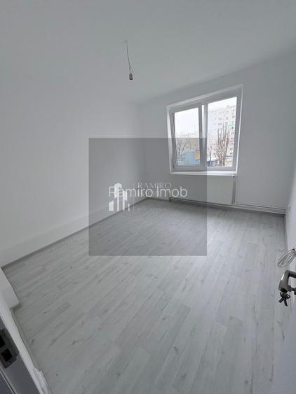 APARTAMENT 2 CAMERE, METROU APARATORII PATRIEI - 4