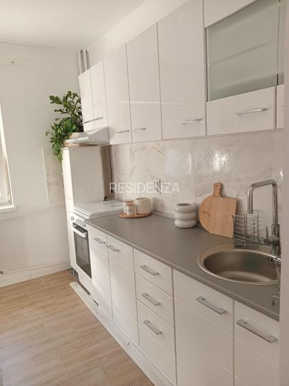 3 camere mari Marriott renovat 2024 dressing balcon, mobilat complet - 15