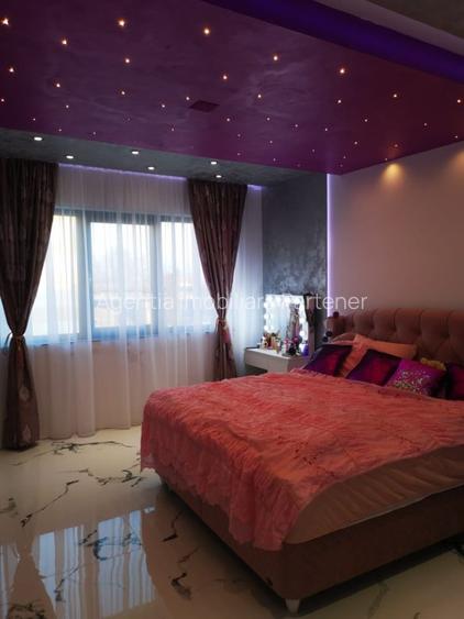 Penthouse cu 5 camere decomandat în Prundu - 20