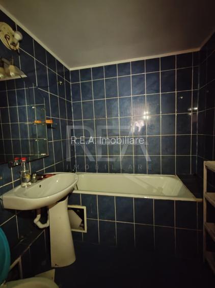 2 camere, decomandat, bloc din 1981, anvelopat-Gorjului,  Str Cetatea de Balta - 8