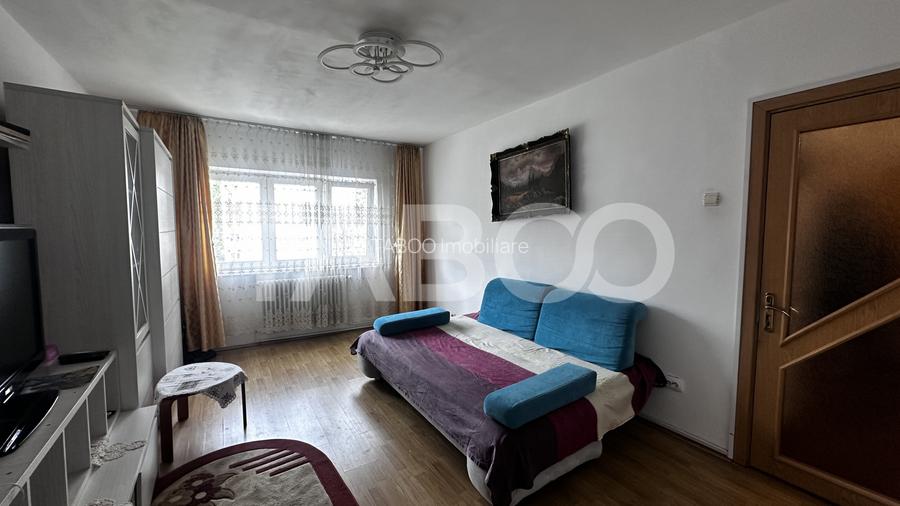 Apartament de inchiriat 2 camere utilate mobilate zona Vasile Aaron - 2
