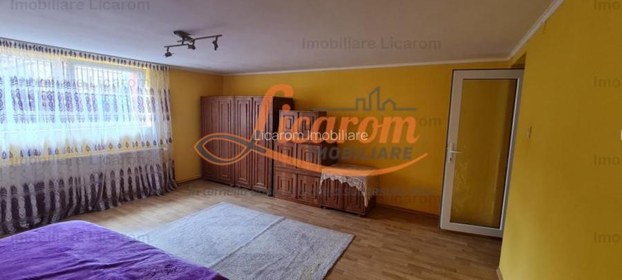 Casa individuala cu 2 apartamente, 6 camere,teren 403 mp,ASTRA. - 2