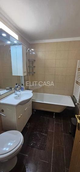 Apartament 3 camere, decomandat, zona Nicolina - 6