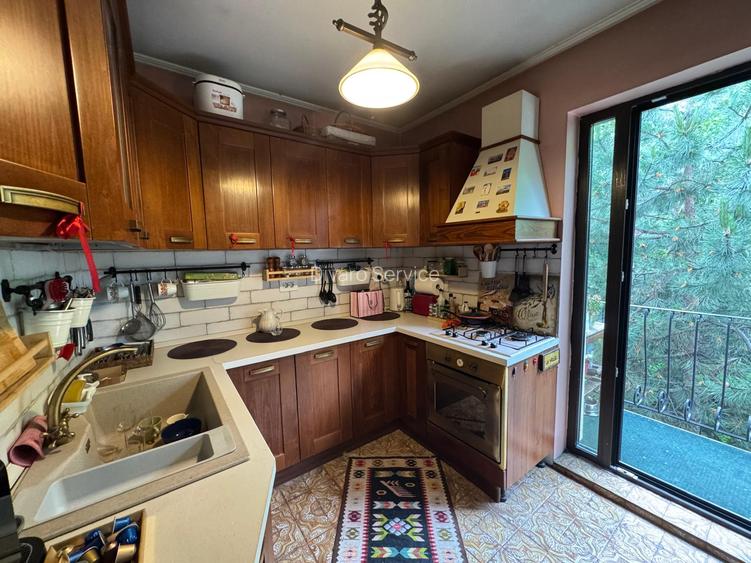 Vanzare apartament trei camere 84mp in vila garaj Cotroceni Medicina - 12