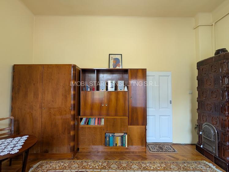 De vanzare casa in curte comuna - Zona Papiu - 5