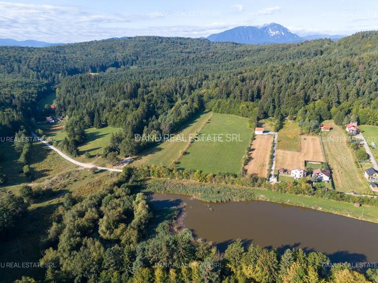 Teren Intravilan 3.300 mp in fata lacului  – Vulcan Brasov - 3