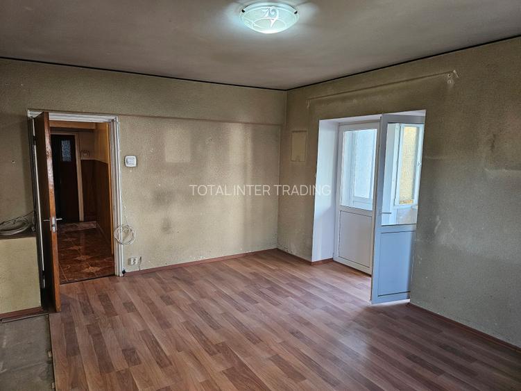 Vanzare 3 camere Mihalache-Pta 1Mai,1/4,decomandat,2 bai,balcon,liber,199000€ - 4