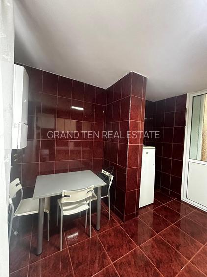 Apartament 3 camere  decomandat, etaj 2, centrala proprie, str. Almasul Mare - 11
