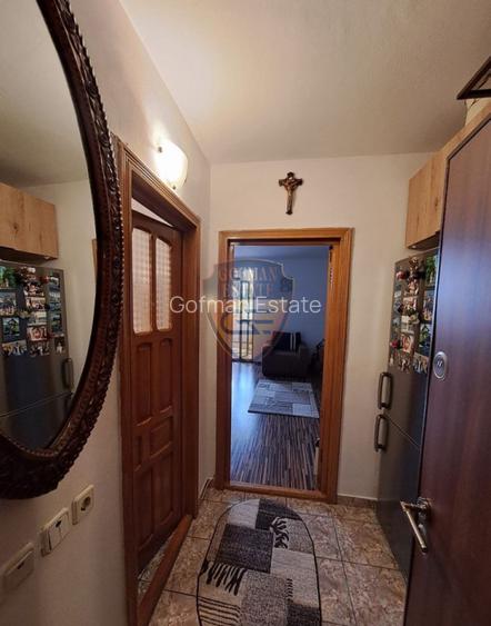 Garsoniera 32 mp, etaj 1/4, izolata, Far, Bld 1 Mai, incadrata, semidecomandata - 2