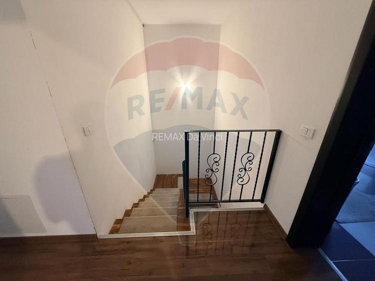 Casă / Vilă cu 4 camere de vânzare in Sanpetru - 12