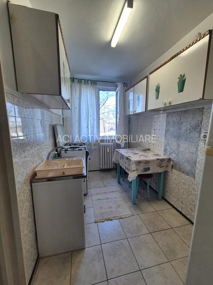 Drumul Taberei, vav liceul Eugen Lovinescu, 3 min metrou Raul Doamnei - 5