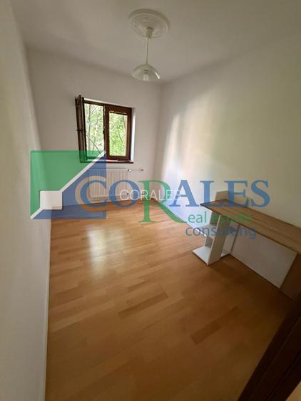 Lipovei. Etaj intermediar. RENOVAT! - 9