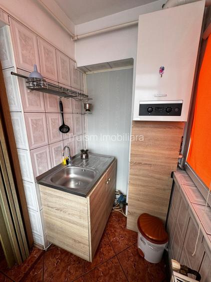 Ap 2 camere conf 1 dec, etaj 2/4, Malu Rosu - 12