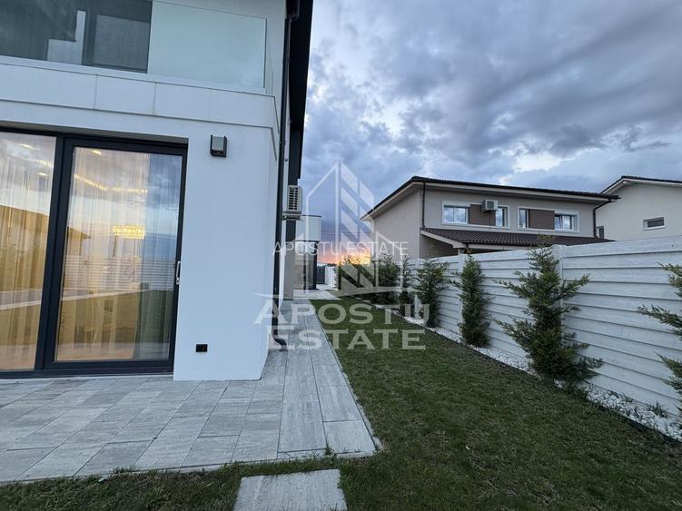 Vila de lux cu piscina incalzita de vanzare in Mosnita Noua | 4 camere - 31