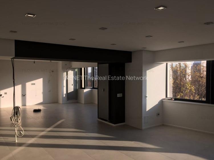OCAZIE apartament duplex spațios 6 camere, B-dul Unirii, vedere stradala, pret 5 - 2