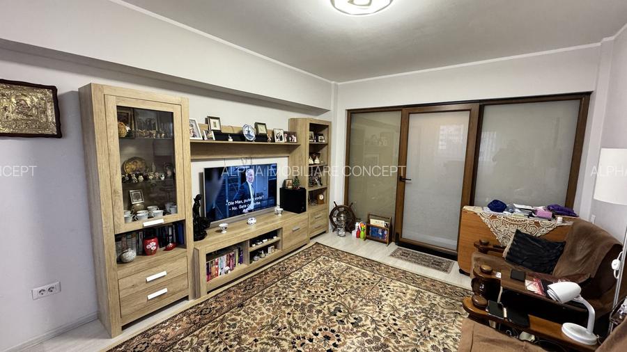 Casă de Cultură apartament decomandat 4 camere - 9