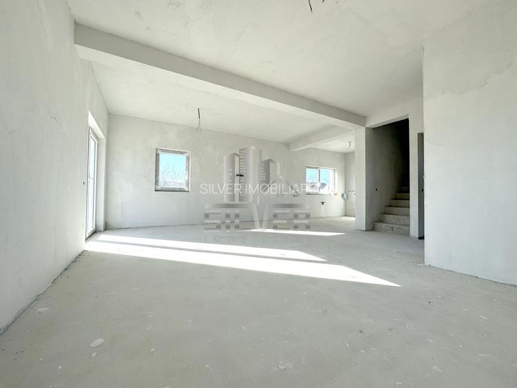 Case  tip duplex in zona centrala Gilau. - 8