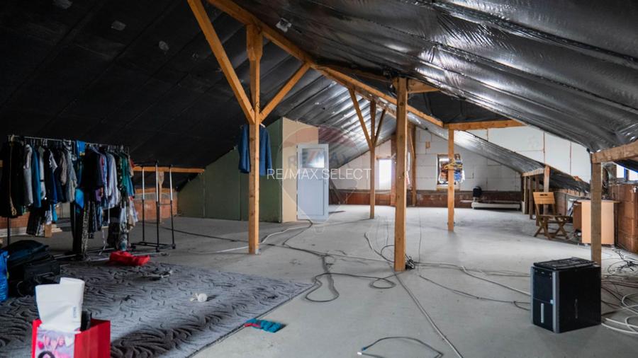 Vilă cu piscină –ideală pentru familie sau pensiune, Bacu-acces A1/A0 - 33