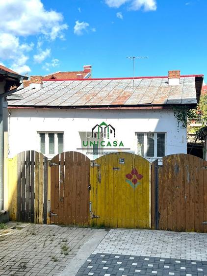 Casa | Centru | Teren 202mp - 2