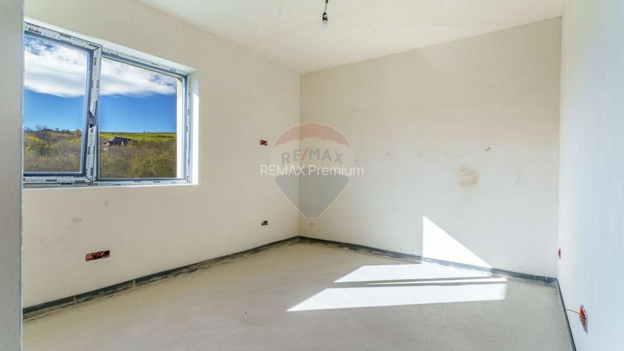 Casă individuala cu 5 camere, Sânpaul, semifinisata - 14