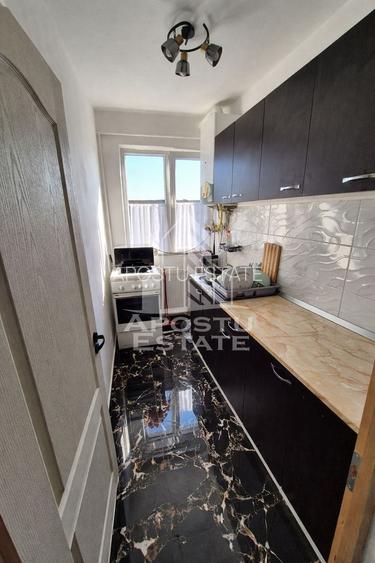 Apartament cu 3 camere,mobilat si utilat cu boxa,Bulevardul Cetatii - 2