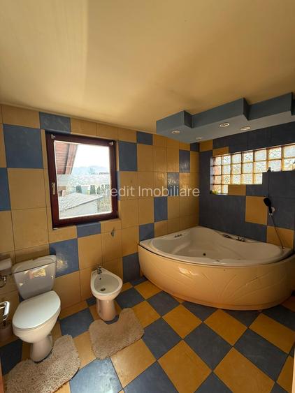 Casa de inchiriat - 10