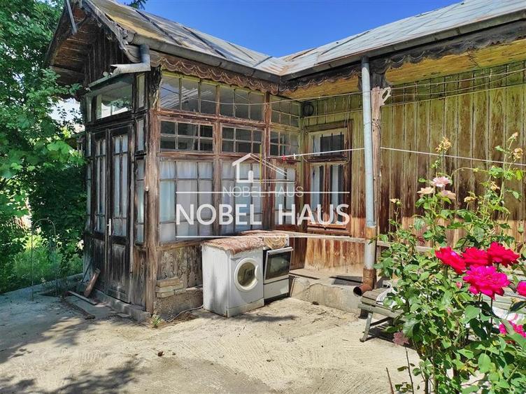 Teren intravilan Barlad, 707 mp, zona centrala, str Bradului - 7