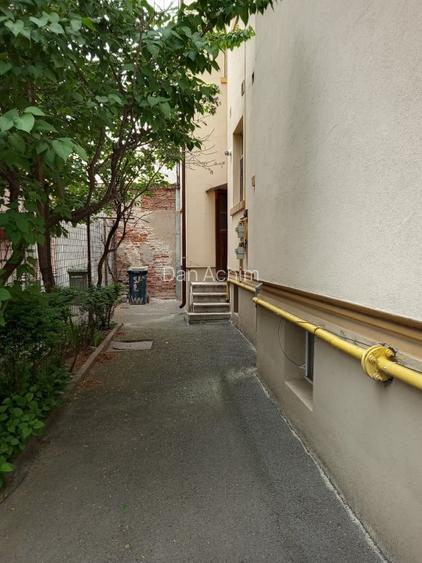 Inchiriez garsonieră București, Piața Victoriei, direct proprietar - 2