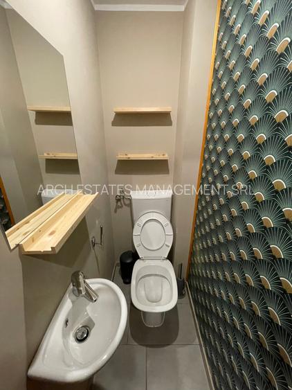 Piata Romana, ASE, Metrou - 17