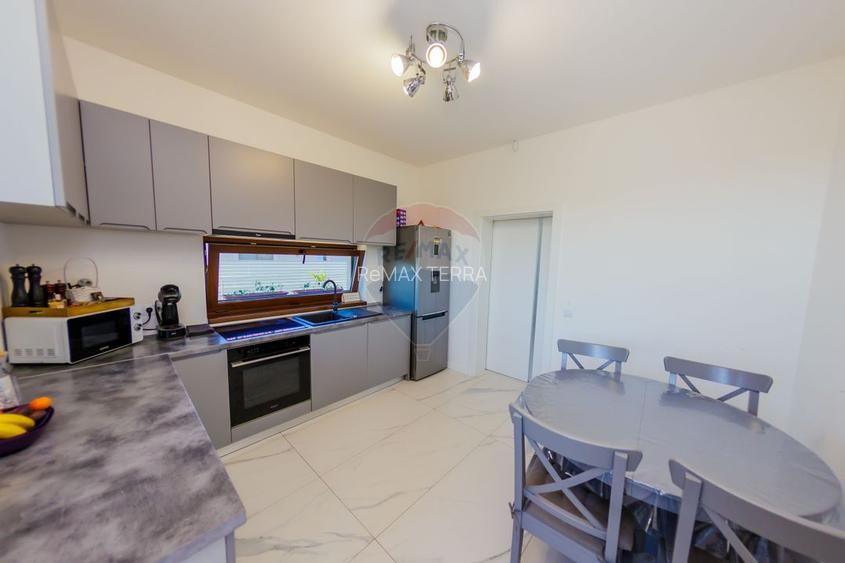 Casă super finisata de vanzare în sat Sasar / schimb cu Apartament - 22