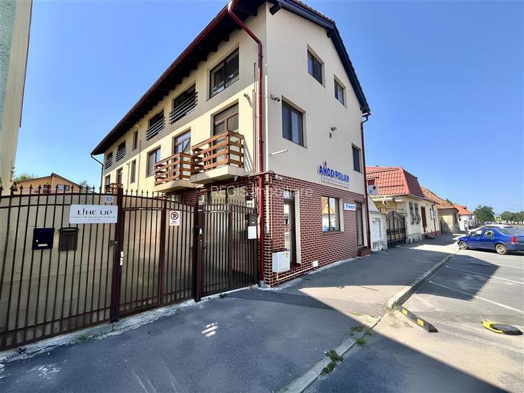 Apartament cu 3 Camere Modern si Central de Inchiriat - 13