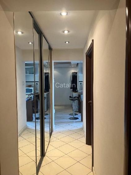 3 camere decomandat/5 min de statia Metrou Titan/3 min. parc/Centrala apartament - 5