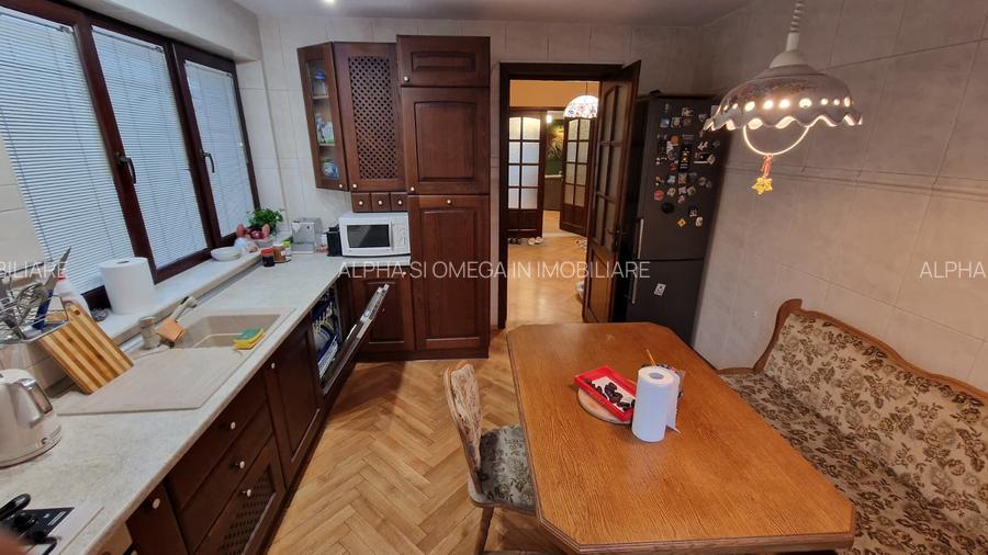 Vila singur curte - 22