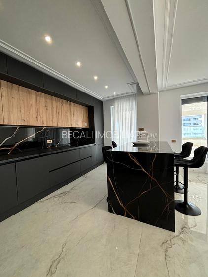 Becali Imobiliare - PENTHOUSE SPECTACULOS *** 5 CAMERE ***MUTARE IMEDIATA*** - 5