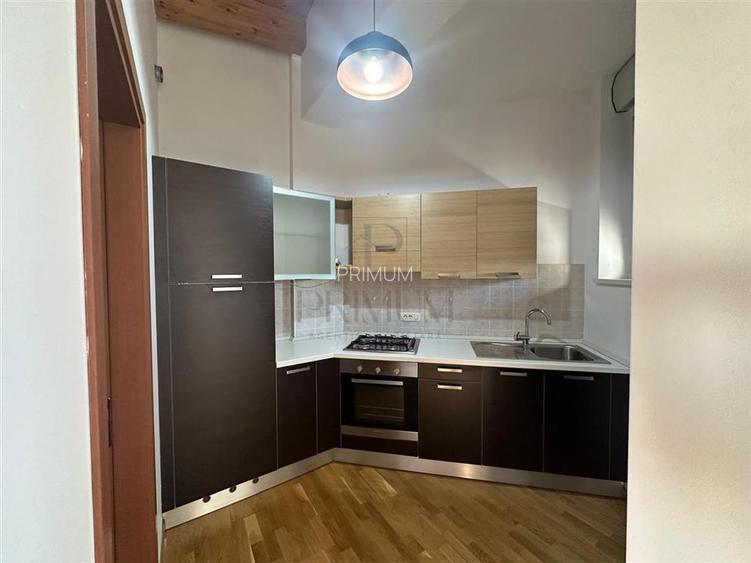 TORONTALULUI - PENTHOUSE - LIFT - 3 CAMERE - 2 BAI - TERASA 38MP - CLIMA - RULOU - 4