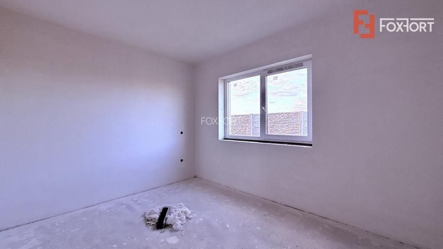 Casa tip triplex, cu 2 camere, de vanzare in Sanandrei. - 7