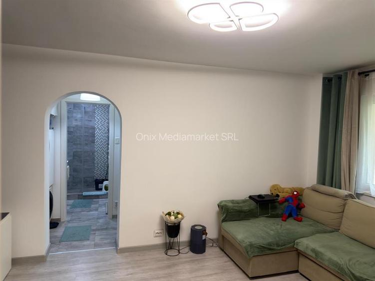 Apartament 2 camere zona Nord Ploiesti, parter, mobilat, logie, clasa energetica - 12