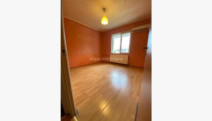 Piata Sudului-Caporal Ion Gheorghe-Apartament de 3 camere-decomandat - 5