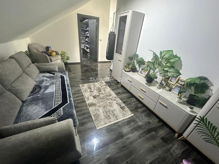 CASA INDIVIDUALA MOBILATA, TOATE UTILITATIE, CURTE 400 MP, COMISION 0% - 18